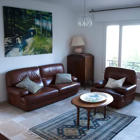 La Garriniere Bed & Breakfast 4*