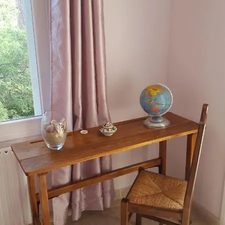 Alojamento de Acomodação e Pequeno-almoço La Garriniere Saint-Raphaël